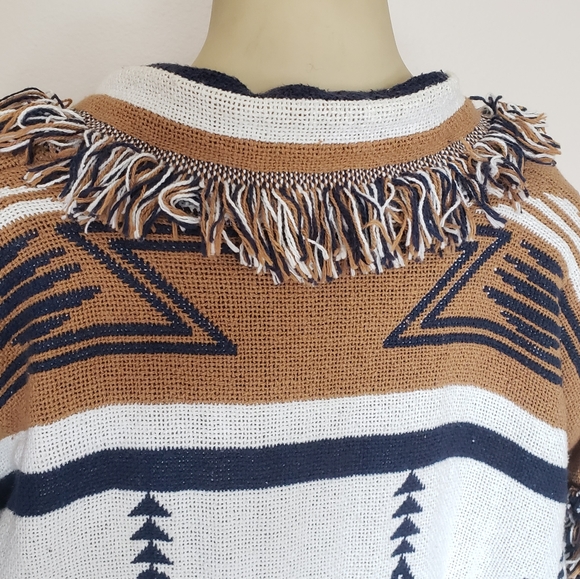 Southwestern Woven Blanket Coat - Picture 11 of 14